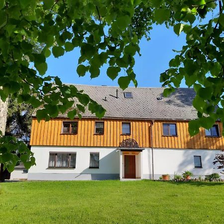 Familienfreundliche Ferienwohnung Zschorlau Exterior foto