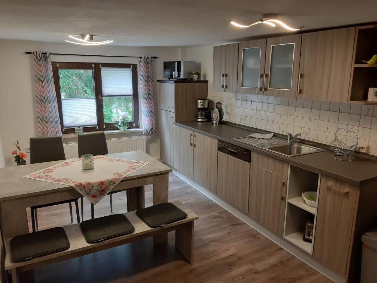 Familienfreundliche Ferienwohnung Zschorlau Exterior foto