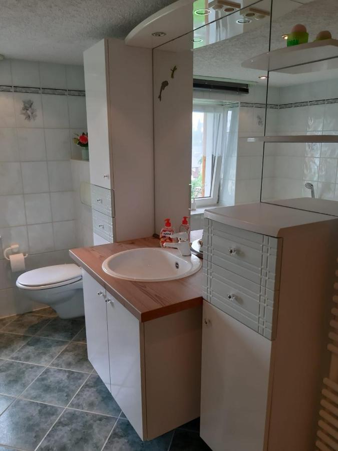 Familienfreundliche Ferienwohnung Zschorlau Exterior foto